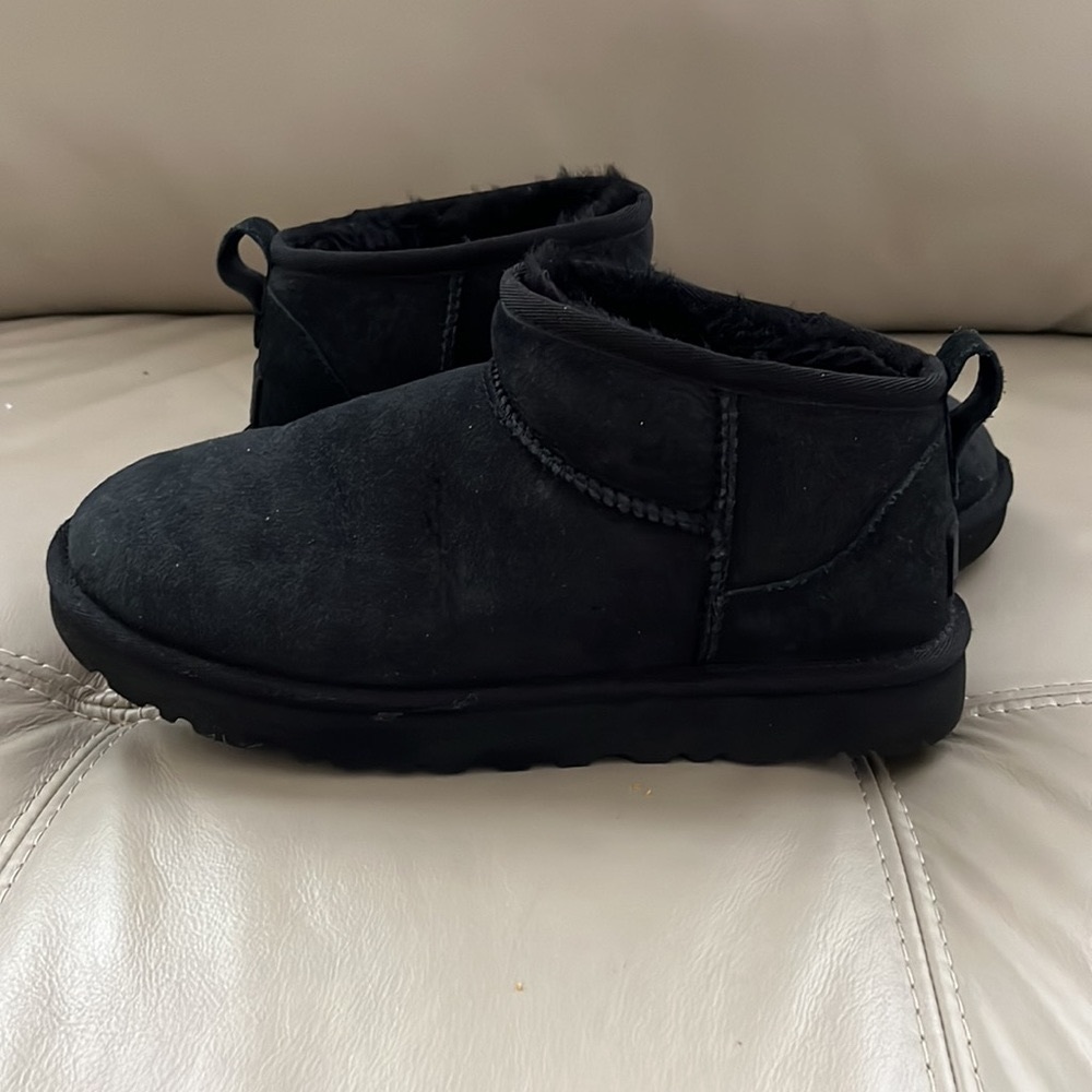 Ultra mini black Uggs